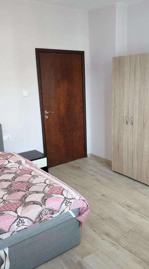 Liliya Apartment Pleven Eksteriør billede